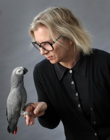 Wendy Reid with parrot