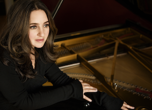 Simone Dinnerstein<br>Photo by Lisa Marie Mazzuco