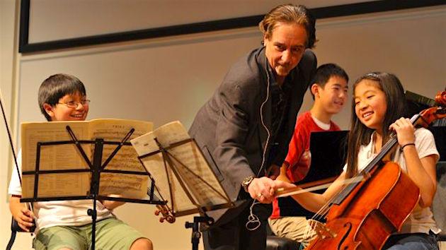 David Finckel teaching at Music@Menlo