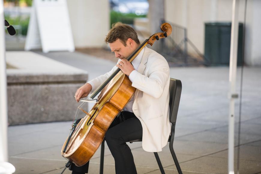 Cellist Dmitri Atapine