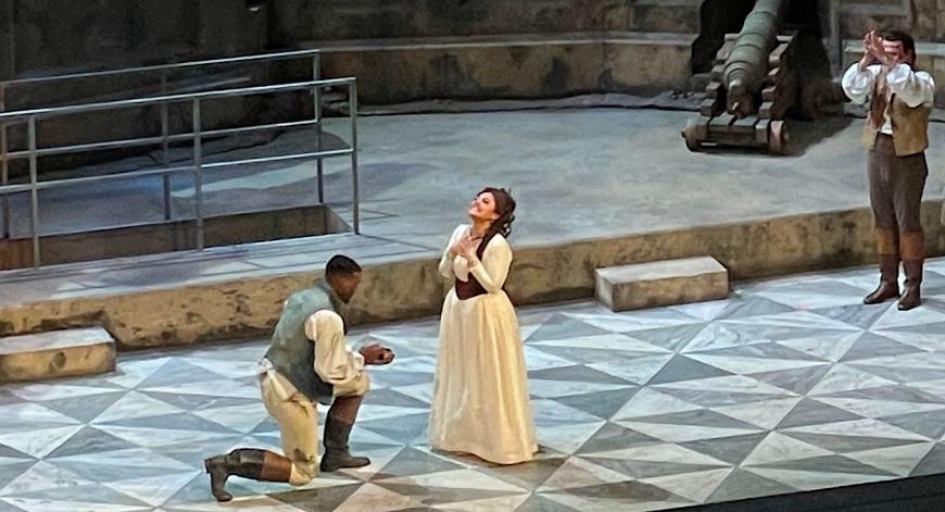 A proposal in SFO's "Tosca"