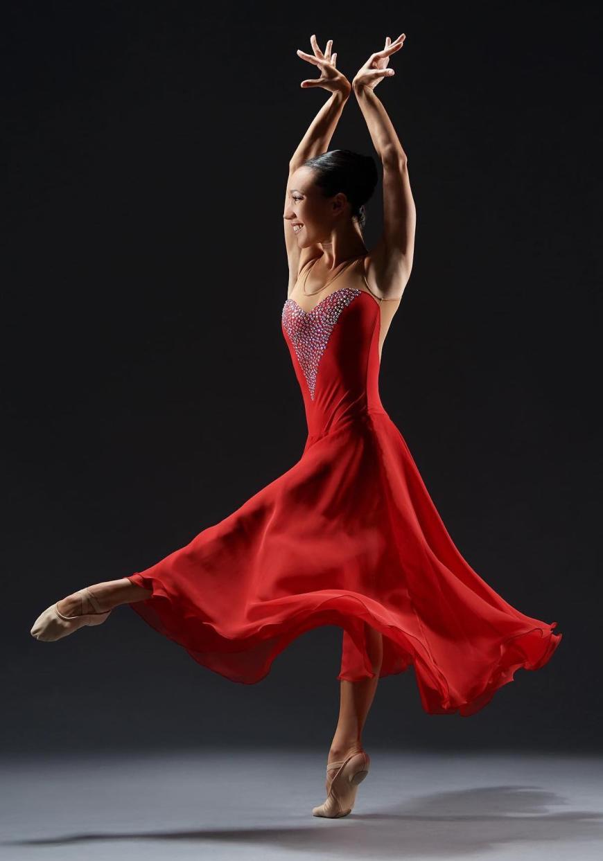 Ballet Hispánico - "Arabesque"