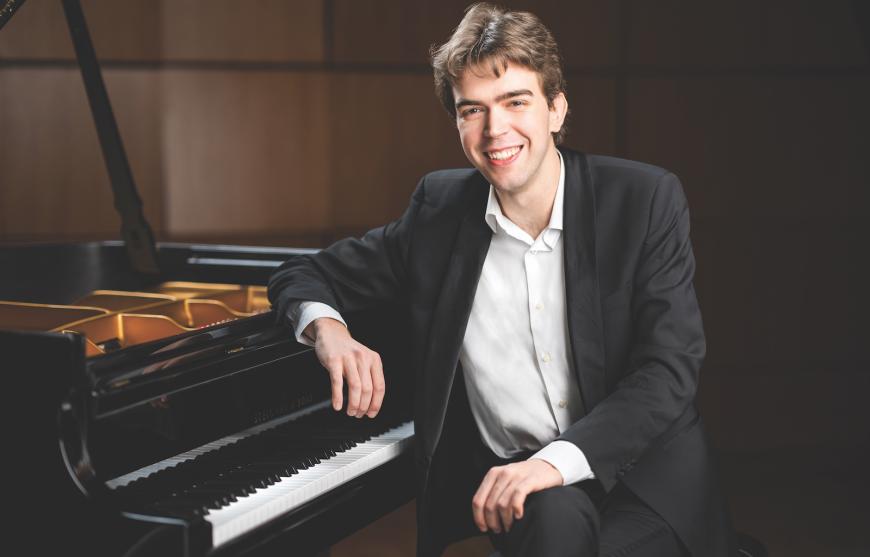 Albert Cano Smit compete in the 2022 Cliburn Competition