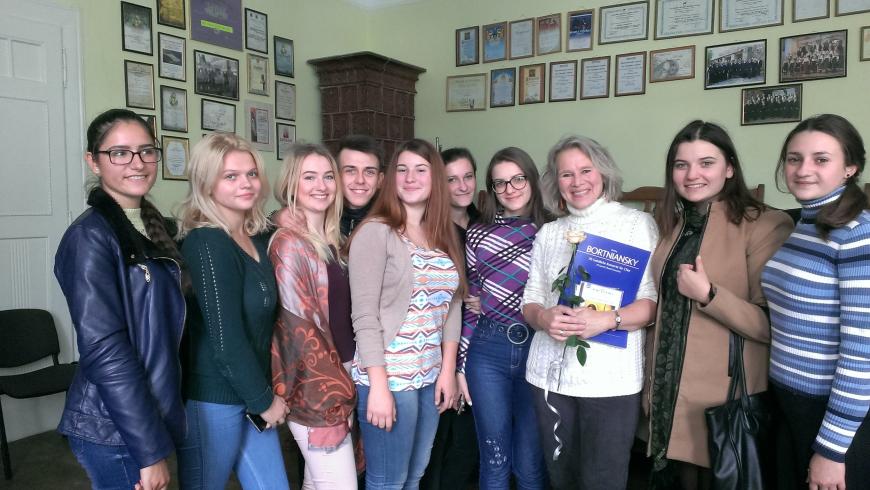 Marika Kuzma with high school choir students in Lviv, Ukraine