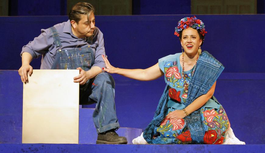 Alfredo Daza as Diego Rivera and Daniela Mack as Frida Kahlo