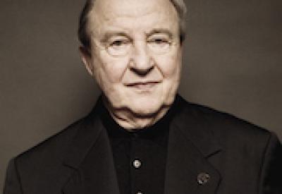 Menahem Pressler performs with the New Century Chamber Orchestra