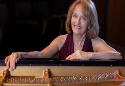 Louise Costigan-Kerns, pianist