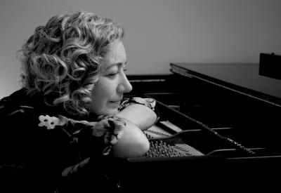 Amy Zanrosso, piano soloist