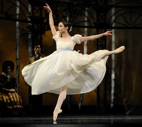 Maria Kotchetkova dances Tatiana in <em>Onegin</em> 