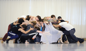 Yuri Possokhov and San Francisco Ballet rehearse Possokhov's Rite of Spring.  (© Erik Tomasson) 