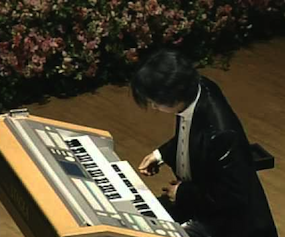 Weicheng Zhao at the Electone Organ 