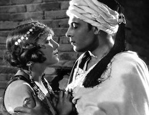 Rudolph Valentino and Vilma Banky in the 1926 <em>The Son of the Sheik</em>