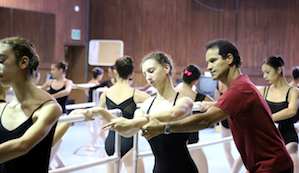 José Manuel Carreño teaching at the Ballet San Jose School Summer Intensive. Photo by Bari Lee.